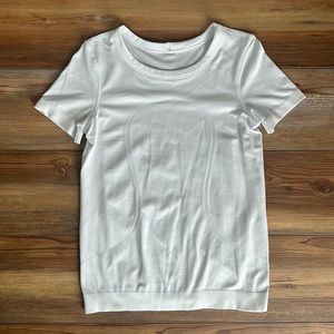 Lululemon Swiftly Tech Short-Sleeve Shirt 2.0